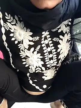 Hot-rubina online show from 04-13-26, 03:56