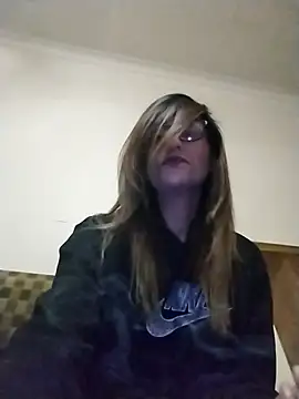 karmicQueen669 online show from 05-12-26, 05:32