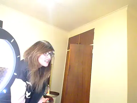 Snapshot of karmicQueen669 chatting on 06-27-26, 08:03 karmicQueen669 online show from 06-27-26, 08:03