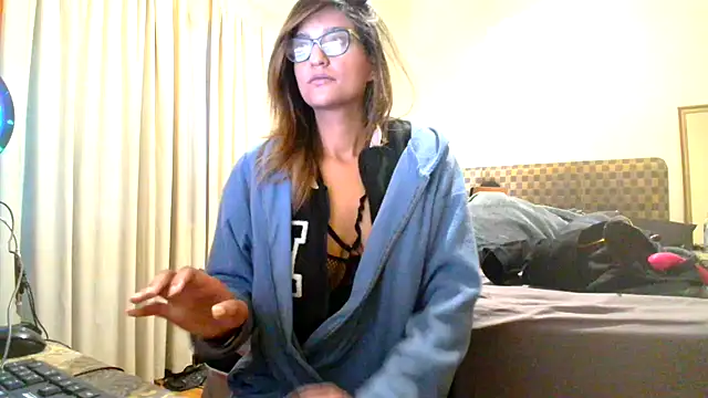 Snapshot of karmicQueen669 chatting on 07-02-26, 04:29 karmicQueen669 online show from 07-02-26, 04:29