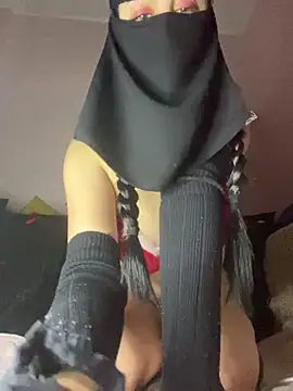 Snapshot of Jumanaa chatting on 02-13-26, 08:05 Jumanaa online show from 02-13-26, 08:05