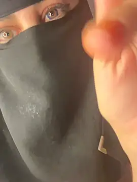 Snapshot of Jumanaa chatting on 02-24-26, 11:03 Jumanaa online show from 02-24-26, 11:03