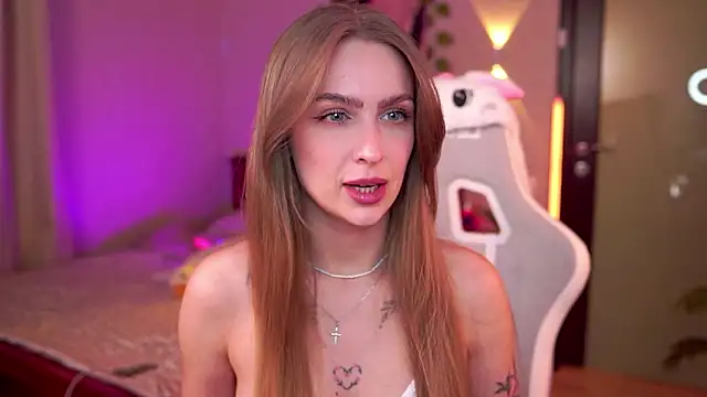 Kamila icee online show from 03-15-26, 09:10