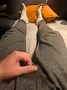 Snapshot of onbifeet chatting on 12-20-25, 09:44 onbifeet online show from 12-20-25, 09:44