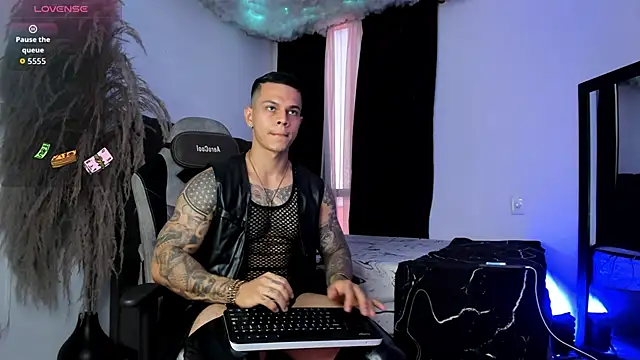 Aron Dark online show from 02-25-26, 07:01