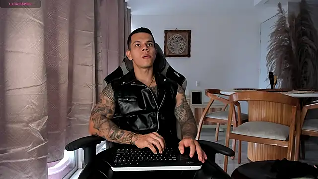 Aron Dark online show from 04-16-26, 09:39