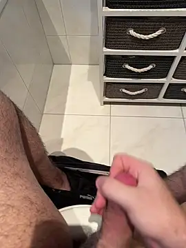 Deralboaus01 online show from 02-08-25, 10:39