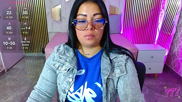 Snapshot of martinna_tay chatting on 07-08-26, 03:22 martinna tay online show from 07-08-26, 03:22