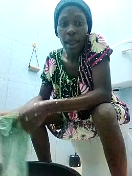 LOVELY-2BERRY online show from 01-10-26, 04:47