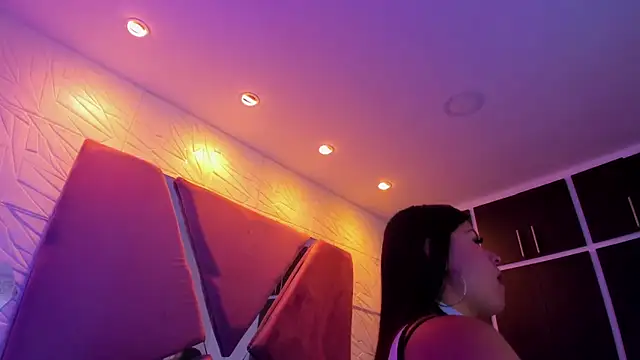 Charlotte Ice1 online show from 03-18-25, 07:10