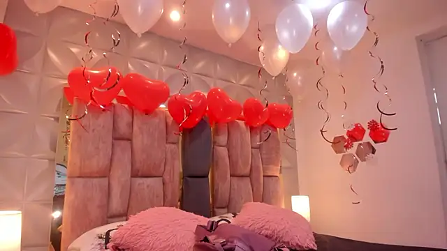 Charlotte Ice1 online show from 02-21-26, 04:30