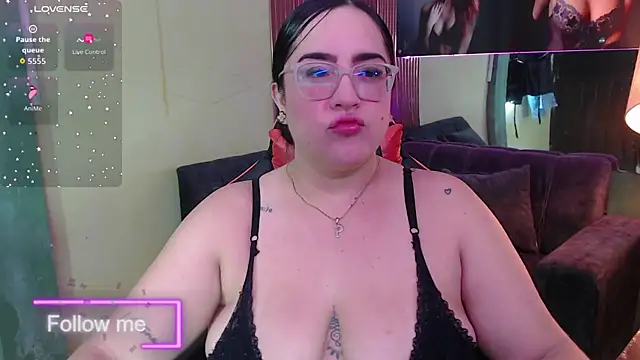 Snapshot of Sofiia_davis23 chatting on 05-11-26, 01:28 Sofiia davis23 online show from 05-11-26, 01:28