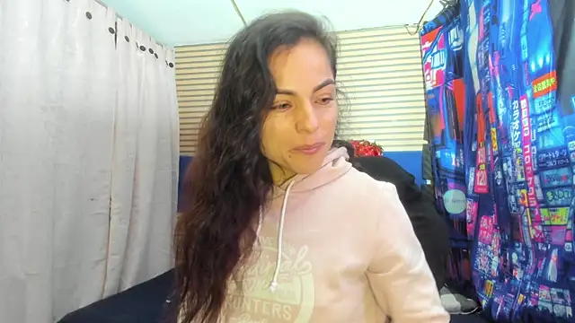 Snapshot of rosse_2504 chatting on 07-14-26, 12:33 rosse 2504 online show from 07-14-26, 12:33