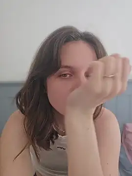 EllieDay online show from 06-21-26, 12:30