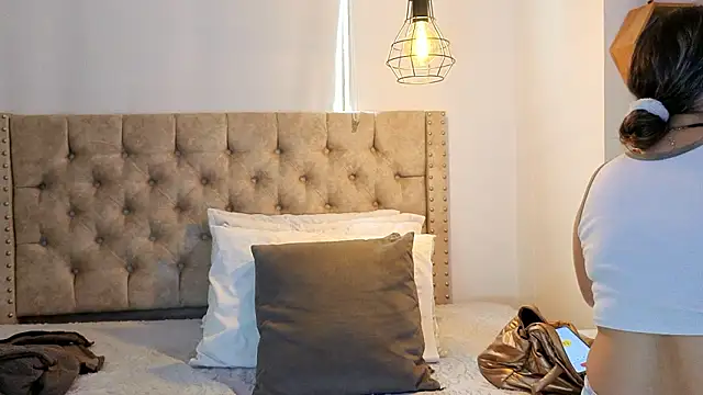 Anya Texas online show from 02-06-26, 05:27