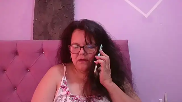 Snapshot of kassandra02 chatting on 06-19-26, 03:05 kassandra02 online show from 06-19-26, 03:05