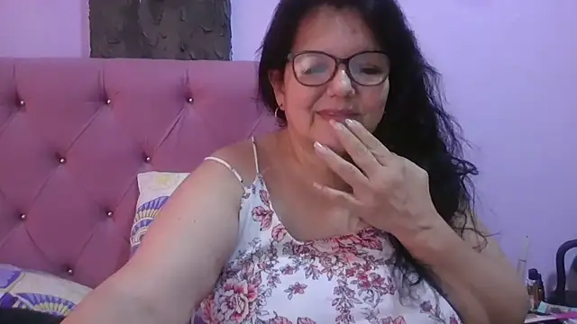 Snapshot of kassandra02 chatting on 07-06-26, 03:14 kassandra02 online show from 07-06-26, 03:14