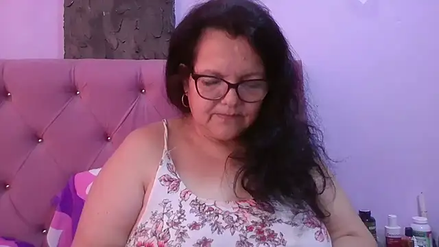 Snapshot of kassandra02 chatting on 07-13-26, 01:36 kassandra02 online show from 07-13-26, 01:36