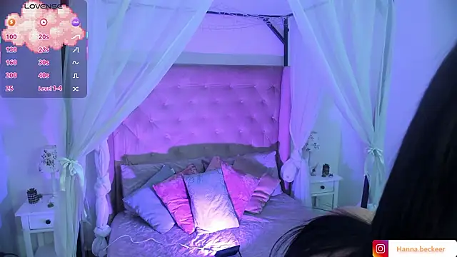 Hanna  Becker  online show from 02-03-26, 08:47