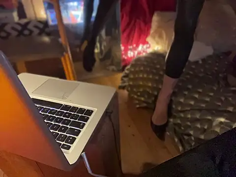 alexheels boots online show from 04-02-26, 03:48