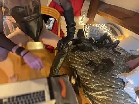 alexheels boots online show from 04-13-26, 07:14