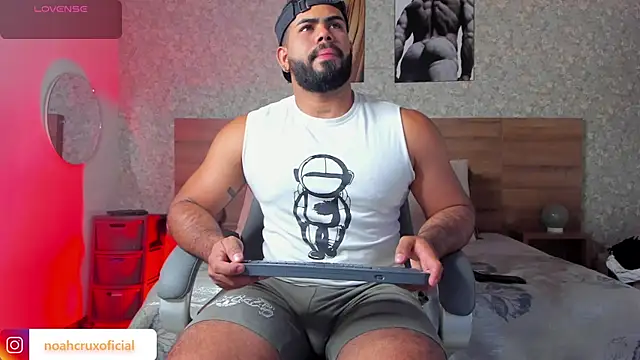 noah crux online show from 09-29-25, 08:13