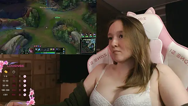 MoonlishSiren online show from 09-15-25, 07:03