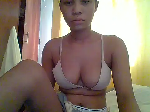 Snapshot of DADDYS_shuga chatting on 04-06-26, 06:03 DADDYS shuga online show from 04-06-26, 06:03