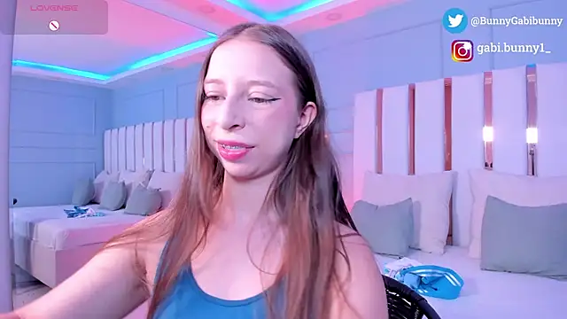 gabi bunny online show from 07-17-26, 05:51