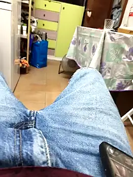 Snapshot of Zbon_45 chatting on 07-15-26, 03:39 Zbon 45 online show from 07-15-26, 03:39