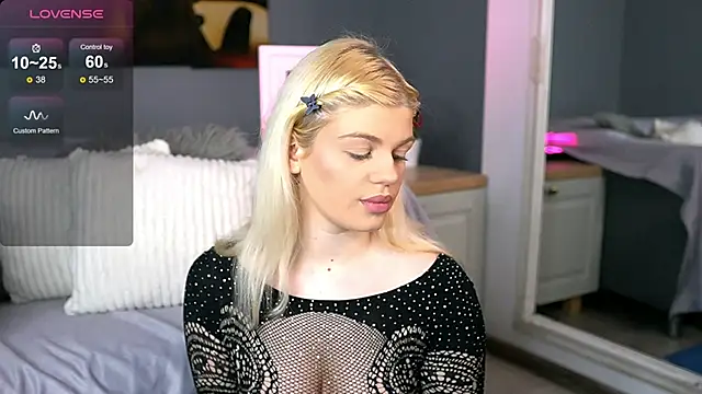 Snapshot of JosephineBlairs chatting on 01-31-25, 06:46 JosephineBlairs online show from 01-31-25, 06:46