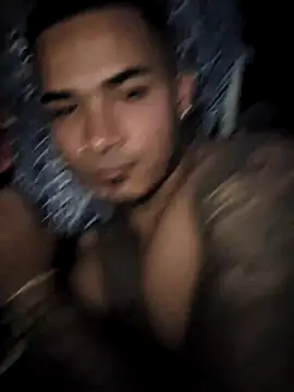 Snapshot of alejandro-martinez- chatting on 05-03-26, 03:01 alejandro-martinez- online show from 05-03-26, 03:01