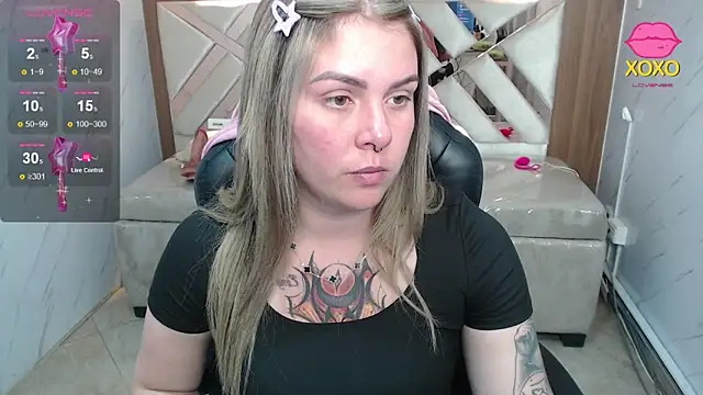 Snapshot of Paula_b_ chatting on 05-06-26, 12:54 Paula b online show from 05-06-26, 12:54