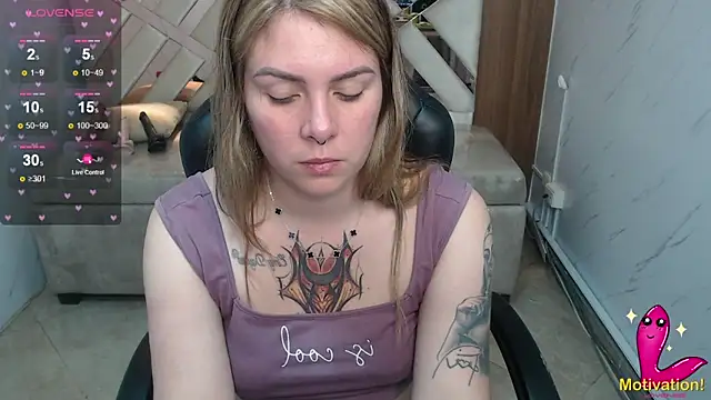 Snapshot of Paula_b_ chatting on 05-15-26, 12:45 Paula b online show from 05-15-26, 12:45