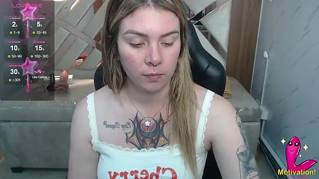 Snapshot of Paula_b_ chatting on 06-29-26, 01:00 Paula b online show from 06-29-26, 01:00