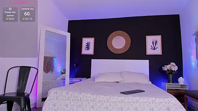 VioletPaket online show from 03-15-26, 12:55