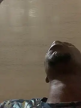 Snapshot of DManL chatting on 01-10-26, 08:43 DManL online show from 01-10-26, 08:43