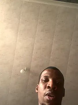 Snapshot of DManL chatting on 01-13-26, 06:08 DManL online show from 01-13-26, 06:08