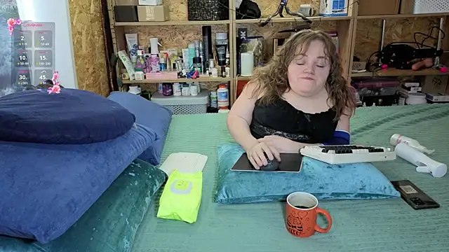 MiniNatalie online show from 01-18-26, 07:34