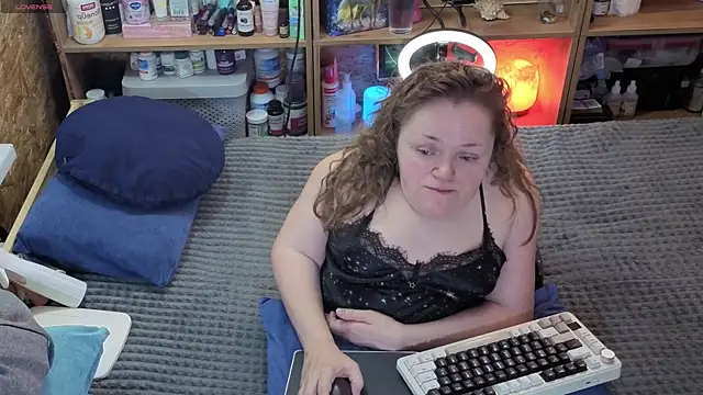 MiniNatalie online show from 03-26-26, 07:14