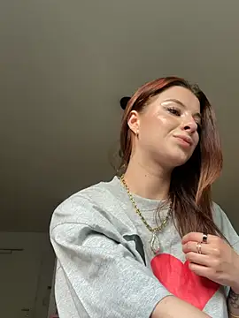 Snapshot of Mia-Minou chatting on 05-23-26, 05:06 Mia-Minou online show from 05-23-26, 05:06