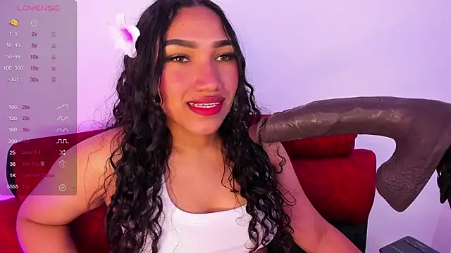 Snapshot of Olivia_fx chatting on 06-19-26, 08:34 Olivia fx online show from 06-19-26, 08:34