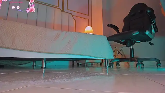 charlotte  grey online show from 02-14-26, 08:16