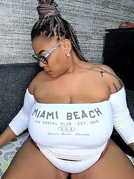 ExclusiveLeexx online show from 11-19-25, 04:07