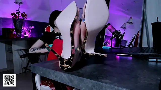  Goddess Misha  online show from 03-08-26, 09:07