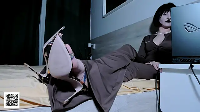  Goddess Misha  online show from 04-10-26, 09:08