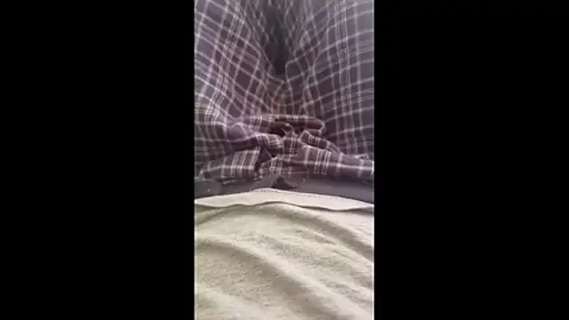 Snapshot of Killergun20 chatting on 11-28-25, 12:41 Killergun20 online show from 11-28-25, 12:41