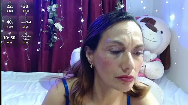 Snapshot of italagomez_ chatting on 03-17-26, 12:59 italagomez online show from 03-17-26, 12:59