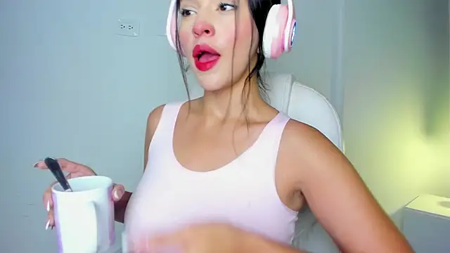 HarleyQueen Robbie online show from 01-04-25, 07:34