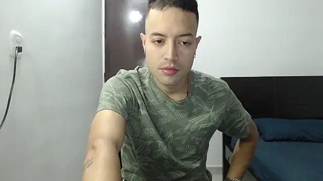 dimitriquiet05 online show from 12-28-24, 02:11